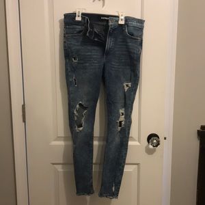 Express Distressed Jeans